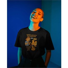 Muhtar Store Bütün Paramı Harcıyorum Kedi Illüstrasyonlu Tişört – Mizahi Tasarım