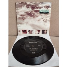 Plakperest Marıllıon - Easter / The Release - 1990 Ingiltere  Basım 45 Lik Plak 2.el