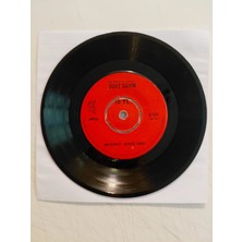 Plakperest Suat Sayın –  Sevemez Kimse Seni - 1967 Türkiye Basım 45 Lik Plak-2.el/kapaksız