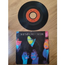 Plakperest The Cure - In Between Days /the Exploding Boy - 1985 Ingiltere Basım Nadir 45 Lik Plak 2. El