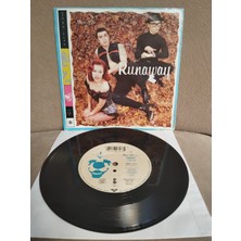 Plakperest Deee-Lite ‎– Runaway  - 1992 Almanya Basım 45 Lik Plak