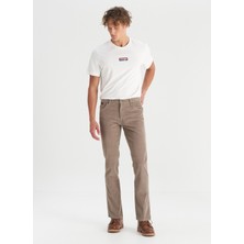 Wrangler Normal Bel Slim Fit Kahve Erkek Chino Pantolon MW12SEC185 Kahverengi Chino Pantolo