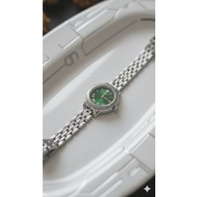 Leerybee Klasik Tarz Seven Kadınlar Için Şık Zarif Kol Saati