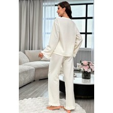 Fyora Kadın Önden Bağlamalı Kolu ve Paçası Fırfır Detaylı Uzun Kollu Pijama Takımı