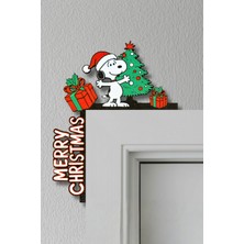 Cosmic Store Noel Şapkalı Snoopy Temalı Dekoratif Masa ve Kapı Üstü Süsü | 3D Baskı Yeni Yıl Hediyesi