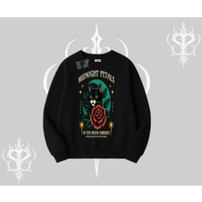Midnight Petals Kedi Baskılı Biskilet Sweatshirt