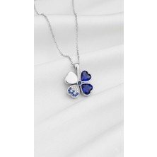 Çekirdek Jewelry 925 Ayar Gümüş Safir Taşlı Ters Yonca Kolye