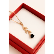 Çekirdek Jewelry 925 Ayar Gümüş Siyah Ters Güllü Kolye