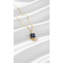 Çekirdek Jewelry 925 Ayar Gümüş Safir Taşlı Yonca Kolye