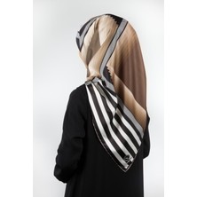 Violla Twill Geometrik Desenli Bej Renkli 90X90 Eşarp (Ipek Içermez) Kenar Dikiş Şekli El Dikişli