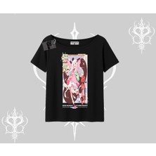 Kayık Yaka Tshirt Madness Unleashed Anime Girl Baskılı