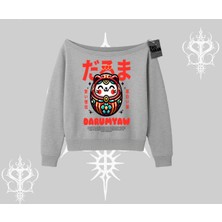 Kayık Yaka Sweatshirt Daruma Kedi Anime Baskılı