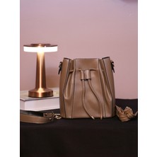 Alvora Bağlama Detaylı Kova Model Kadın El ve Omuz Çantası