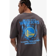 DeFacto NBA Golden State Warriors Boxy Fit Bisiklet Yaka Kısa Kollu Tişört F1080AX25AU
