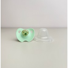 Bon Chic Baby 6-12 Ay Kapaklı Silikon Emzik Yeşil