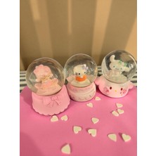 Lale Sevimli Kahramanlar Temalı Kar Küresi Işıklı Sevgiliye Hediye 10CM