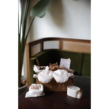 The Luma Touch Kiraz-Vişne Çekirdekli Lavantalı Göz Maskesi, Doğal Mum, Blossom Tea & Meditasyon Seti