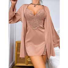 Dorya Özel Tasarım Dantel Işlemeli Şık Göğüs Dekolteli Sabahlıklı 2'li Saten Gecelik Takımı