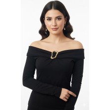 Eyora Moda Ortadan Büzgülü ve Gold Taş Aksesuarlı Omzu Açık Siyah Renk Kadın Bluz