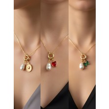 NKT Collection Kırmızı Kalp Zümrüt Yeşili Kelebek Kabartma Kalp Incili Kolye