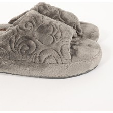 Chirpy Kadın Nakış Detaylı Ev Terliği-Talıa