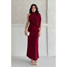 Serica Moda Bordo Tek Omuz Yüksek Yaka Detaylı Elbise