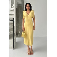 Serica Moda Sarı Omuz Tokalı V Yaka Midi Elbise