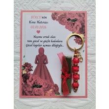 İ&DBABY 100 Adet Kişiye Özel Tesettürlü Model Kına Hatırası Hediyelik Kırmızı Anahtarlık ve Paketlenmiş Kına