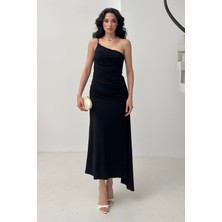 Serica Moda Siyah Büzgü Detaylı Tek Omuz Elbise