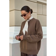 Newco Fularlı Biskilet Yaka Regular Triko Kazak