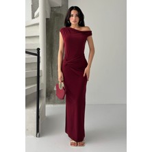 Serica Moda Bordo Düşük Omuz Asimetrik Yaka Elbise