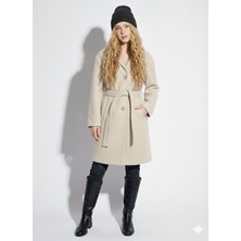 Ribana Classic Kadın Astarsız Regular Kalıp Mevsimlik Kuşak Detaylı Düğmeli Cepli Uzun Kollu Basic Kaşe Kaban