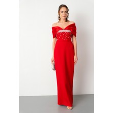 Lafaba Kadın Kırmızı Kayık Yaka Göğsü Taşlı Uzun Abiye Elbise