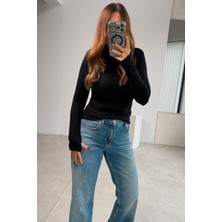 Et Siyah Parmak Geçmeli Üst