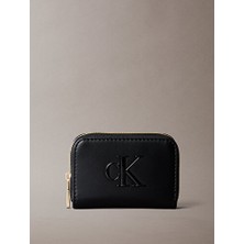 Calvin Klein Kadın Bold Ck Medium Cüzdan