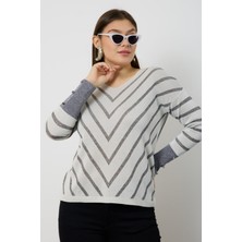 Moda Days Kadın V Yaka Simli Desenli Triko Kazak Şık Günlük Kullanım