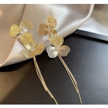 Er Takı Gold Renkli Taşlı Uzun Şık Gösterişli Büyük Çiçekli Püskül Nişan Kına Düğün Abiye Küpe