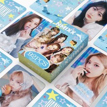Kpop Dünyası Nmıxx Çift Yön Baskılı Lomo Card Seti (60 Pcs)