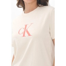 Calvin Klein Kadın Bej Calvin Klein Hero Ss Classıc Monologo Cneck T Bej Kadın Tişört