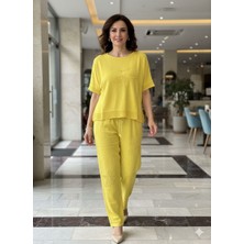 Kadın Papatya ve Yıldız Desenli File Detaylı Kısa Kol Keten Kombin (Bluz ve Pantolon)