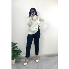 Nisum Moda Taş Detaylı Yarım Balıkçı Triko Kazak