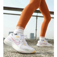 Nike Air Zoom Vomero 16 Kadın Koşu Antreman Ayakkabısı