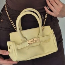 İzel Çakran Kadın Tereyağı Sarısı Kilit Detaylı Mini Çanta