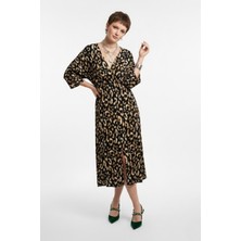 Ys Kadın Leopar Desenli Bürümcük Dokuma Yarasa Kol Önü Yırtmaçlı Midi Elbise