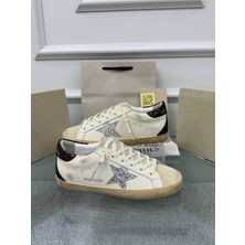 Golden Goose Kadın Rahat Sneaker Ayakkabı Şık ve Konforlu Günlük Model