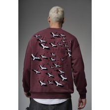 Bisiklet Yaka Sırtı Leylek Baskılı Nakışlı Oversize Kalıp Sweatshirt