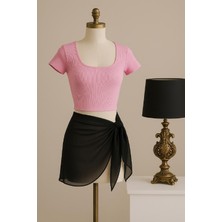 Becca Kadın Pembe Yarım Kol Crop ve Siyah Pareo 2'li Set