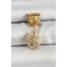 Efe Avm 316L Çelik Sallantılı Zirkon Taşlı Ay ve Güneş Model Gold Renk Nomination Charm - Lisinya