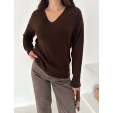 V Yaka Basic Triko Kazak