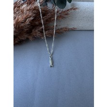 M Miel Kadın Balık Figür Kolye